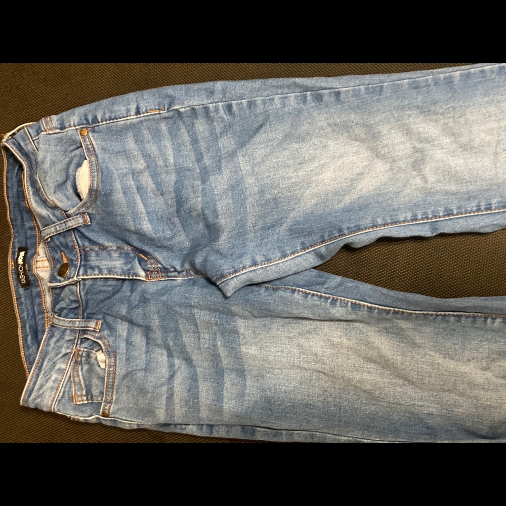 Like new . wore 3 times . Super fitting hugs ever right place of your body .